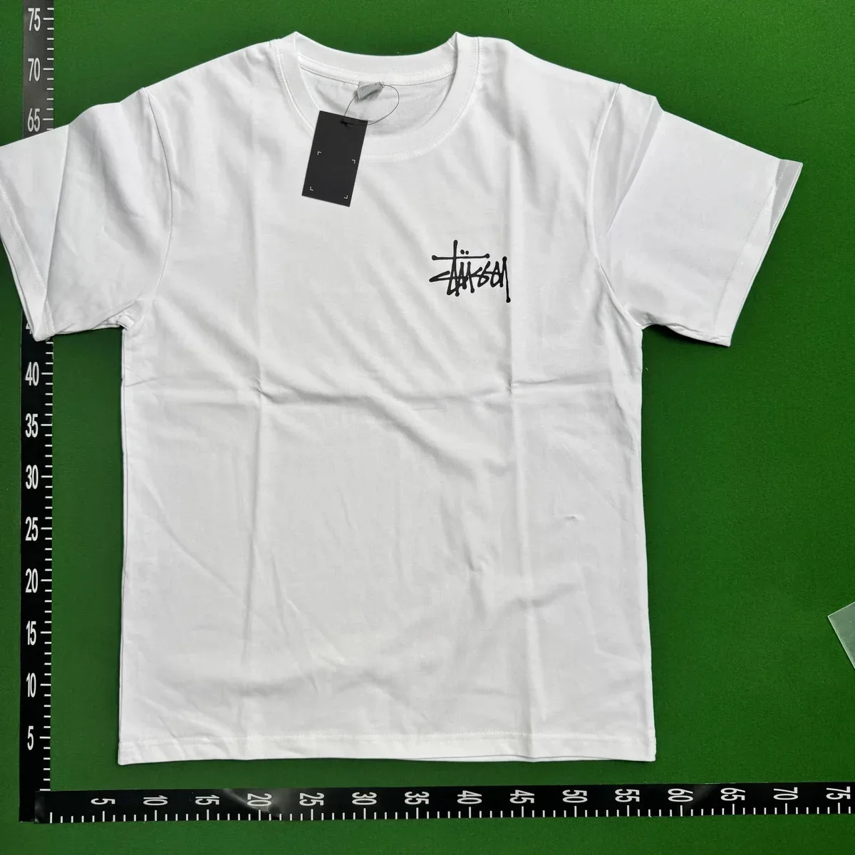Stüssy White Basic Logo T-Shirt